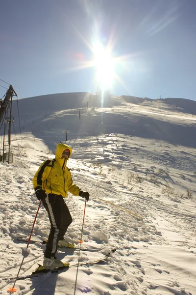 Esquiador en alta montaña —  Fotos de Stock