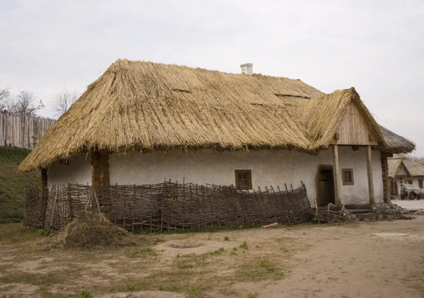 Old traditional ukrainian house — Stock Photo, Image