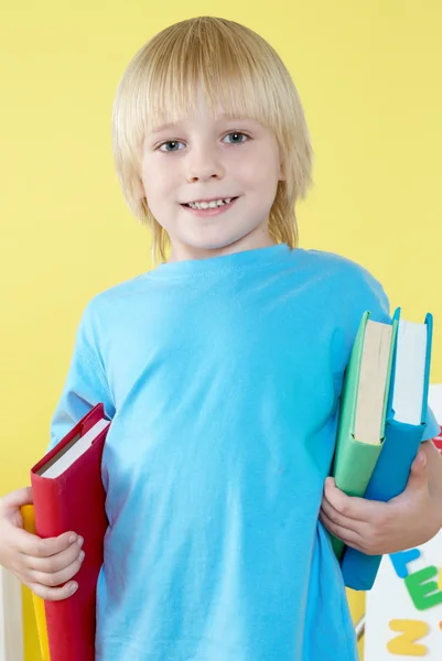 Preschooler s knihou — Stock fotografie