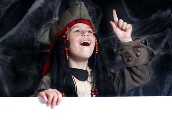 Niño vistiendo traje de pirata — Foto de Stock