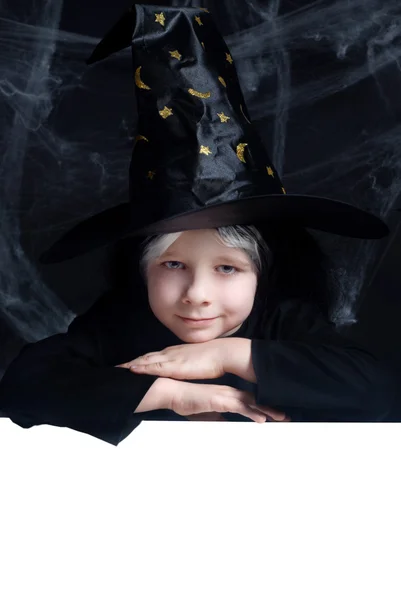 O pequeno mágico com uma folha limpa — Fotografia de Stock