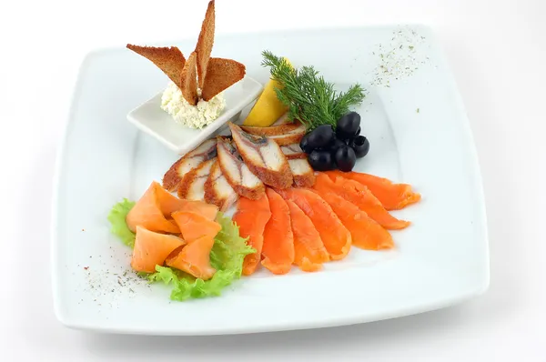야채와 생선 접시 — 스톡 사진