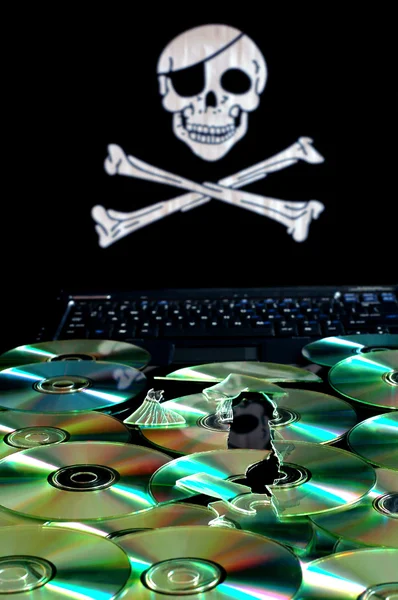 Программное пиратство — стоковое фото