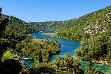 Dağ nehri