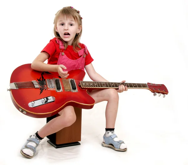 Holčička a kytara — Stock fotografie