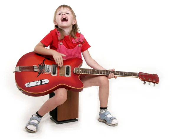小女孩和吉他 — 图库照片