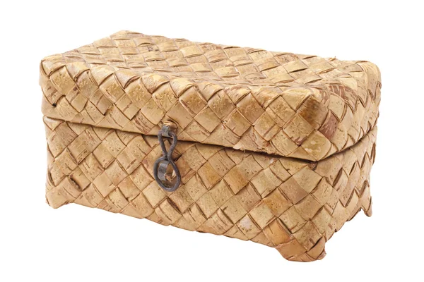 Плетений кошик (коробка) з березової кори — стокове фото