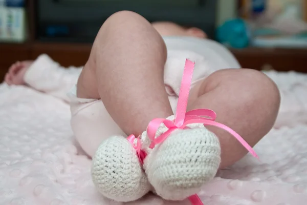 Ručně vyrobené baby bootees — Stock fotografie