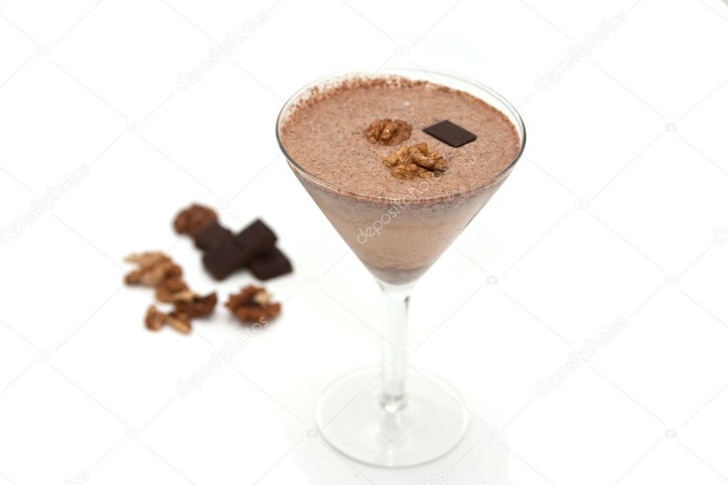 Chocolate nut-flavoured smoothie