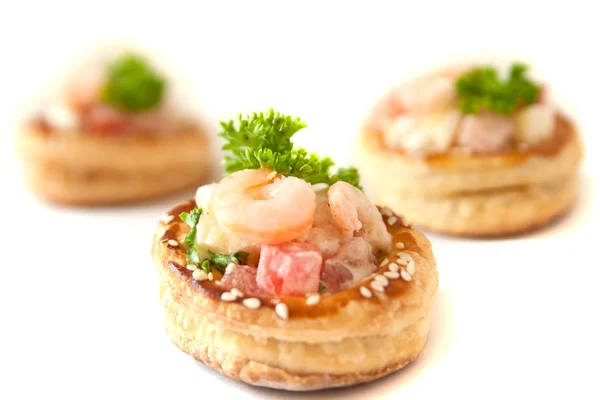 stock image Volauvens with shrimp salad