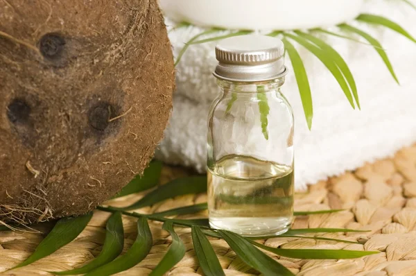 Olej kokosowy do alternatywnych metod leczenia — Zdjęcie stockowe