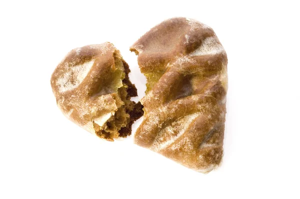 Cookies em forma de coração sobre fundo branco — Fotografia de Stock