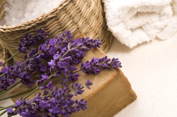 Lavender bath items — Stock Photo, Image