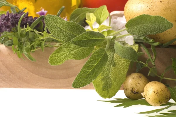 Fresh herbs and vegetables — Stock Photo, Image