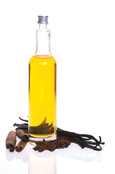 Bath oil with spices — Stock Photo, Image