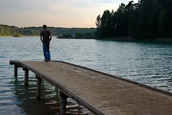 Silencio junto al lago — Foto de Stock