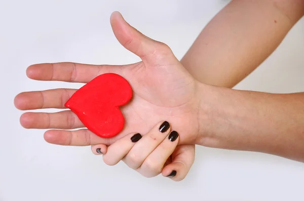 Corazón en las manos — Foto de Stock