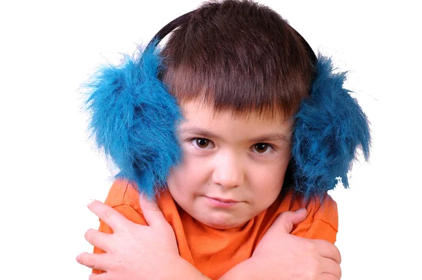 Menino em fones de ouvido pele — Fotografia de Stock