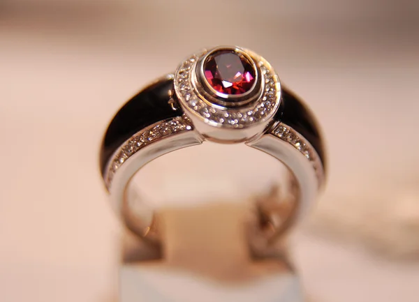 Luxury ring — Stock Photo, Image