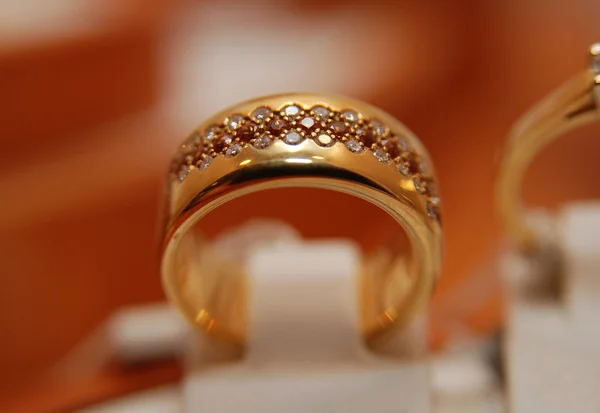 Luksusowy pierścień — Zdjęcie stockowe