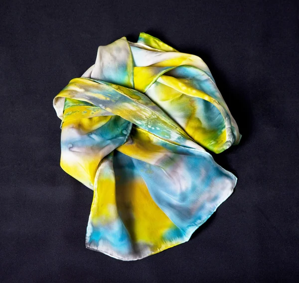 Цветной шелковый шарф — стоковое фото