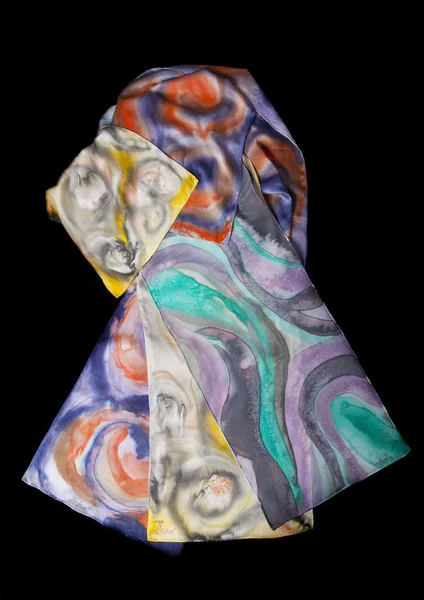 Цветные шелковые шарфы — стоковое фото