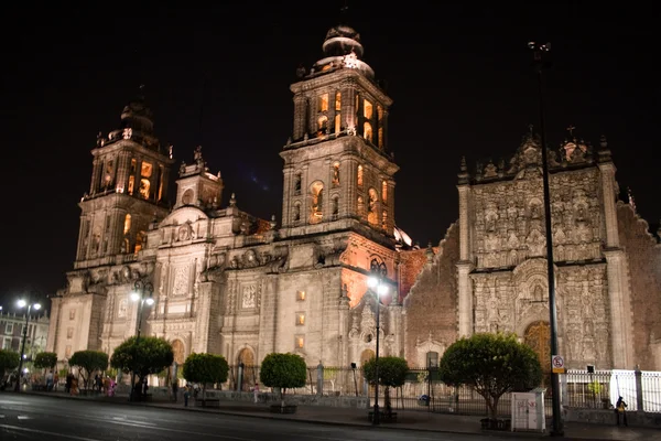Katedrála v Mexiko city v noci — Stock fotografie