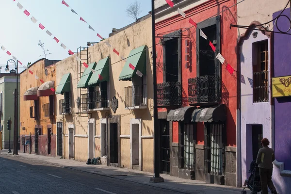 Puebla eski şehir sokak — Stok fotoğraf