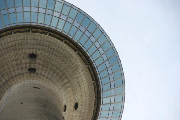 Arquitectura moderna de la torre de Dusseldorf — Foto de Stock