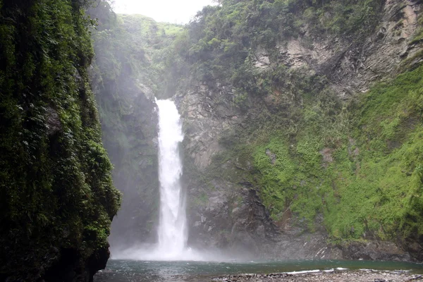 Philippines waterfall — Stock Photo, Image