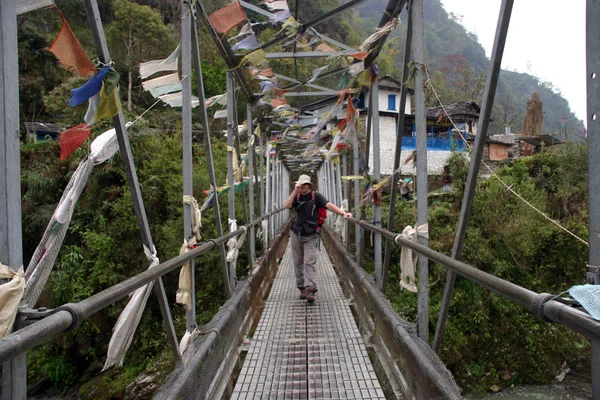 Hanging bridge — Stock Photo, Image