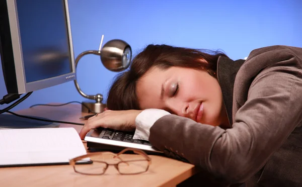 Affärskvinna sover 2 — Stockfoto