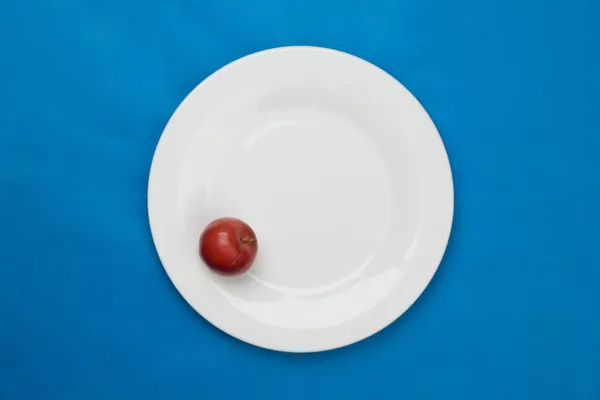 Elma ve plaka — Stok fotoğraf