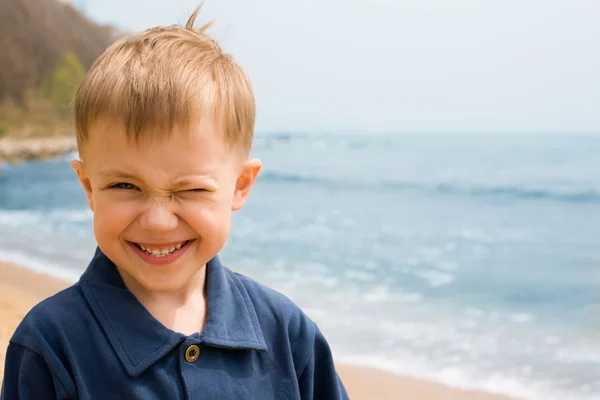 Usměvavý chlapec — Stock fotografie