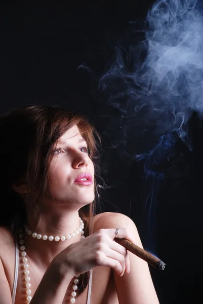 Mulher fumadora — Fotografia de Stock