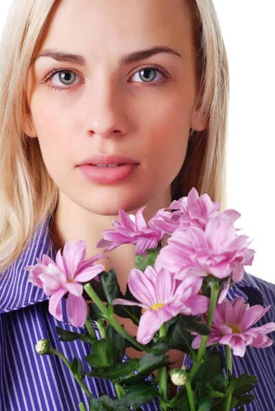 Kadın ve buket çiçek — Stok fotoğraf