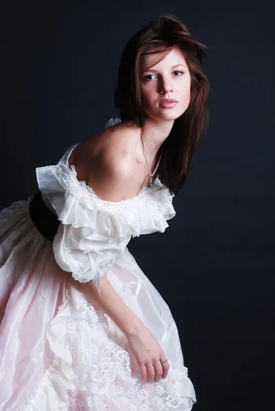 白いドレスの女性 — ストック写真