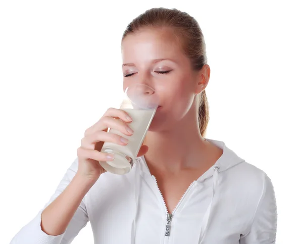 Bir bardak süt ile kadın — Stok fotoğraf