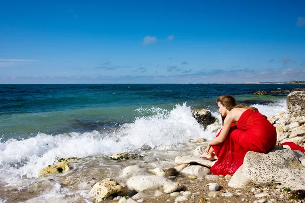 Nő és a sea beach — Stock Fotó