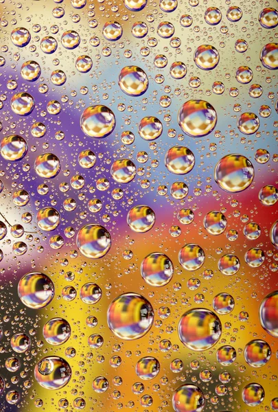 색깔의 물 방울 배경 — 스톡 사진