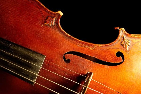 Parte do violino vintage em backgrou preto — Fotografia de Stock