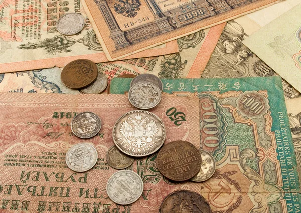 Billetes y monedas — Foto de Stock