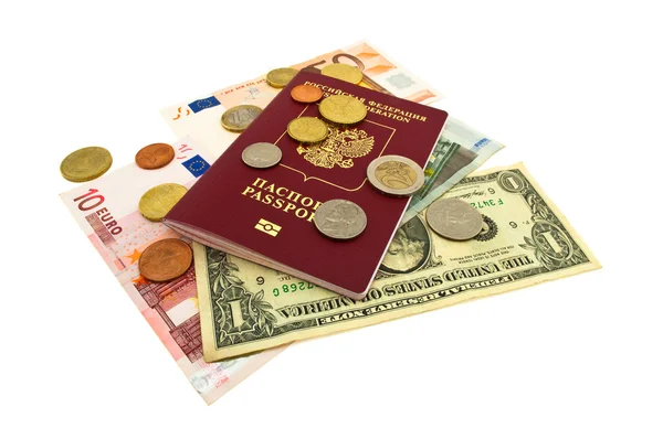 Pasaport, banknot ve madeni paralar — Stok fotoğraf