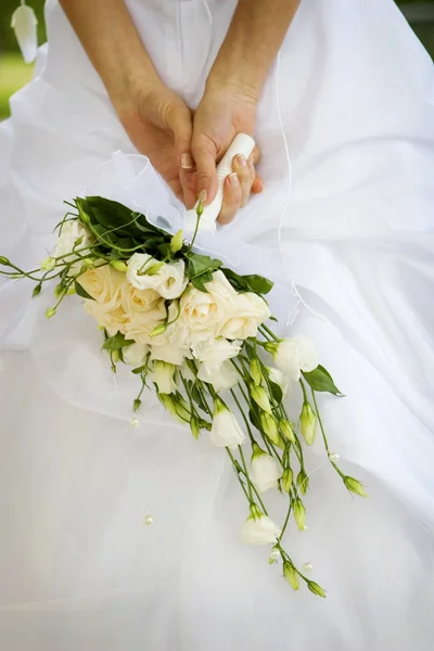 Nevěsty a svatební kytice Royalty Free Stock Fotografie