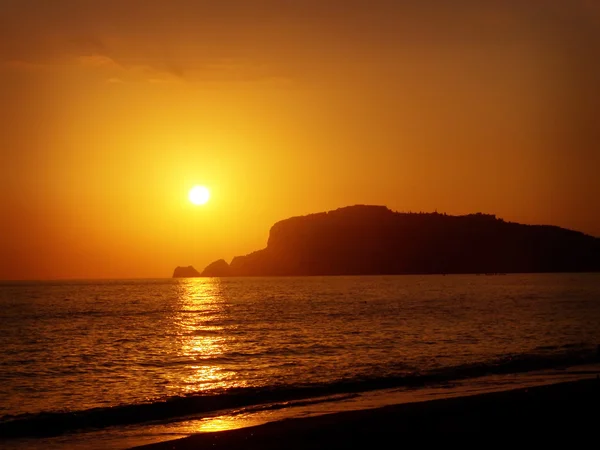 Golden dusk at the beach — Stock Photo, Image