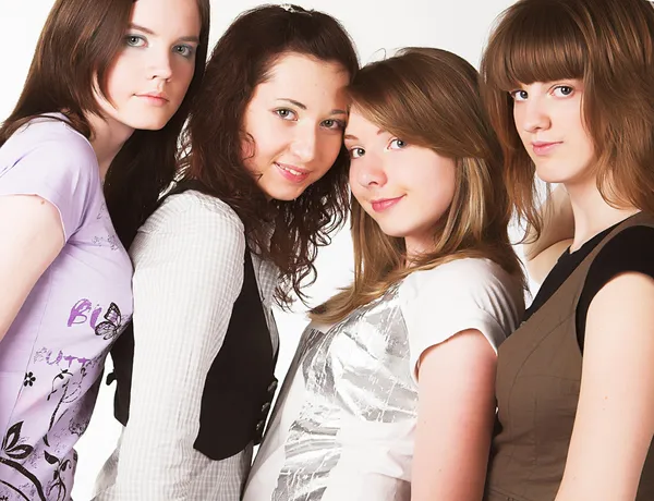 Retrato de quatro meninas adolescentes — Fotografia de Stock
