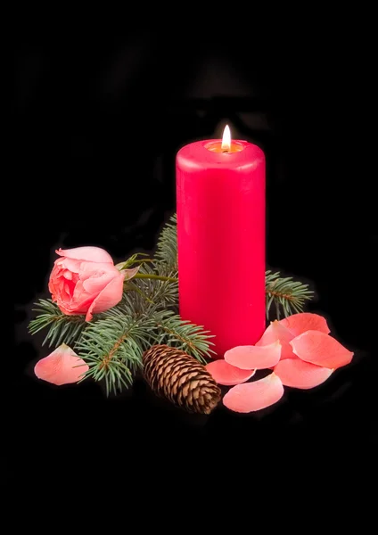 Svíčka červená s plamenem — Stock fotografie