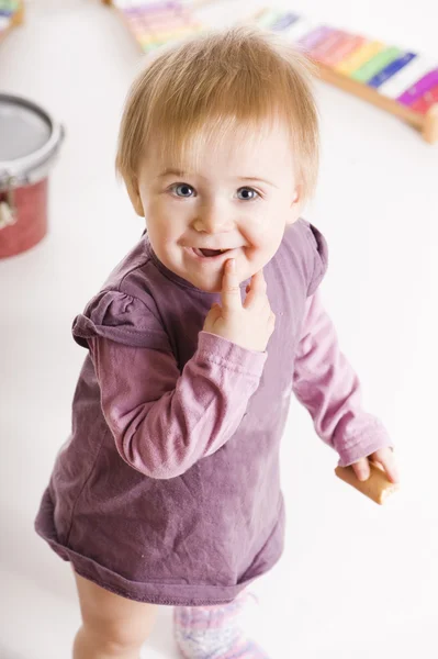Happy baby with cake — Stock Photo, Image