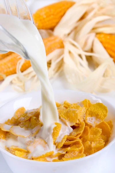 Corn flakes served for breakfast — Stock Photo, Image