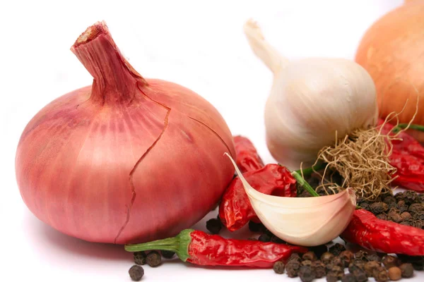 Garlic and onion with pepper — Stock Photo, Image